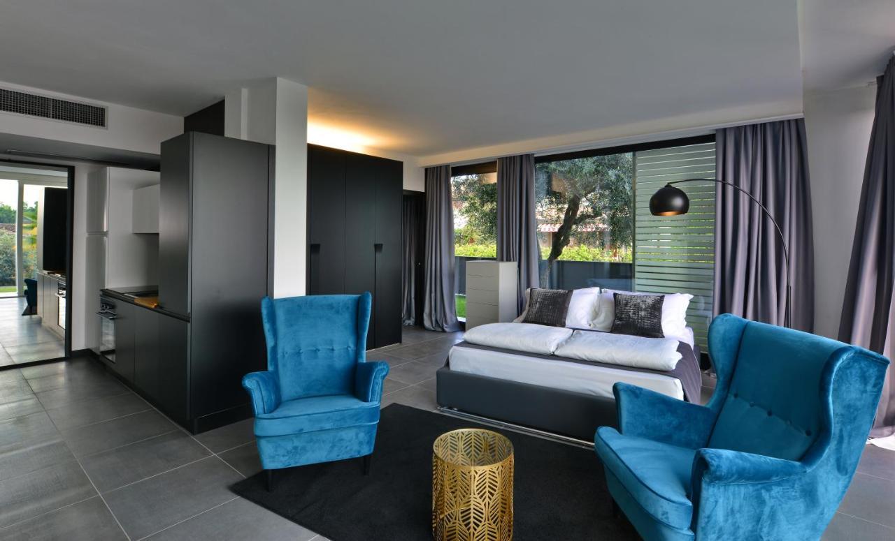 Extra Urbano - Lago Di Garda - Adults Only Понті-суль-Мінчіо Екстер'єр фото