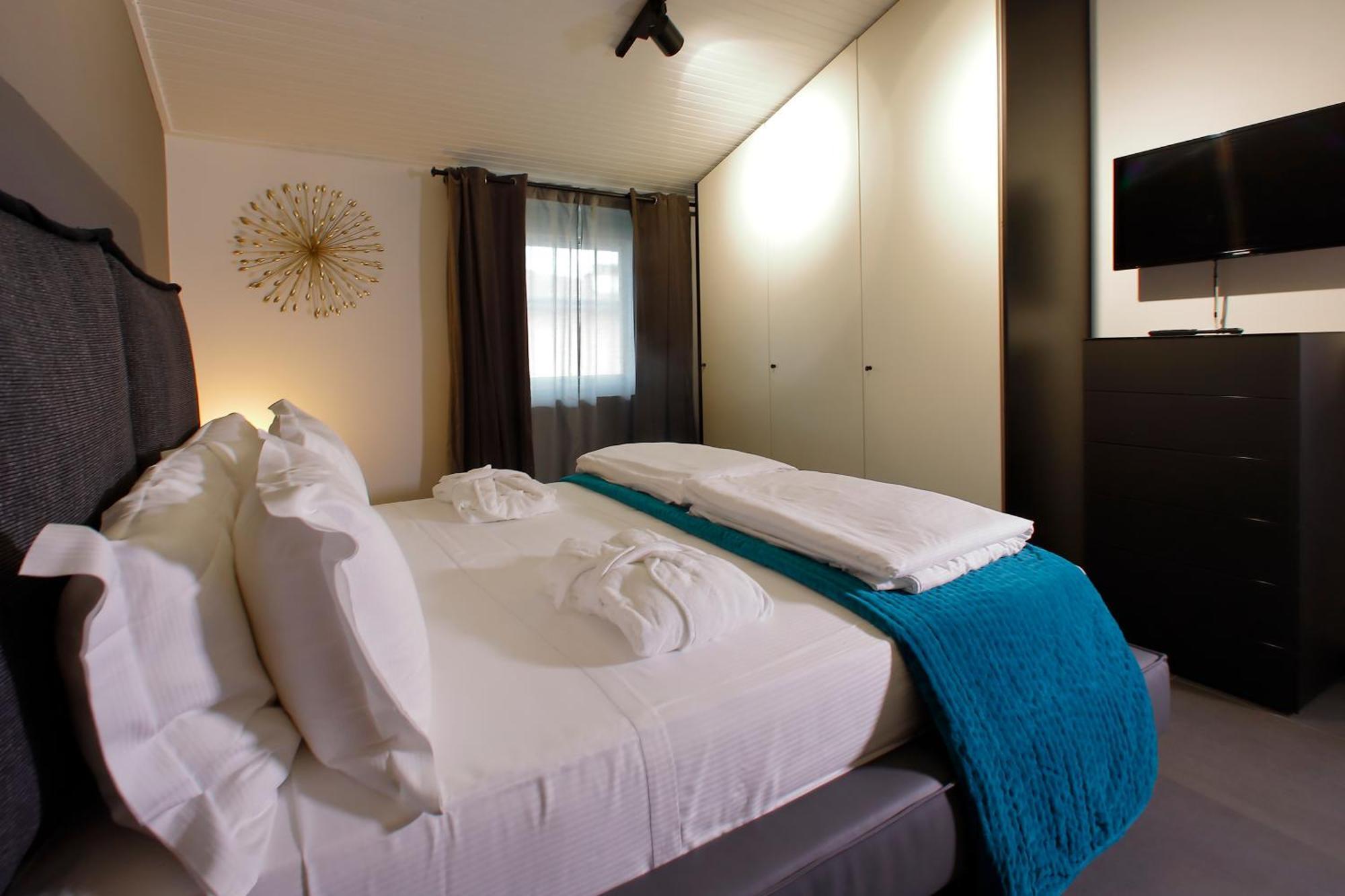 Extra Urbano - Lago Di Garda - Adults Only Понті-суль-Мінчіо Екстер'єр фото